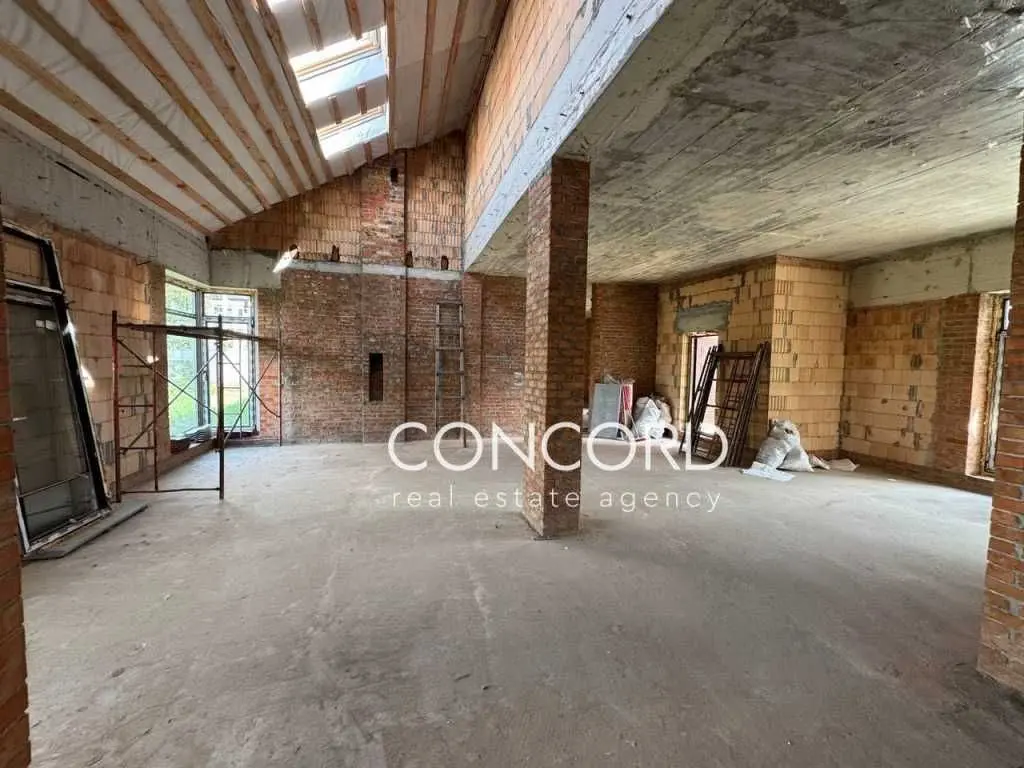 Фото Продаю будинок, 234 кв. м, 6-а Лінія вул.  Київ, ціна: 290000 USD, код 6665
