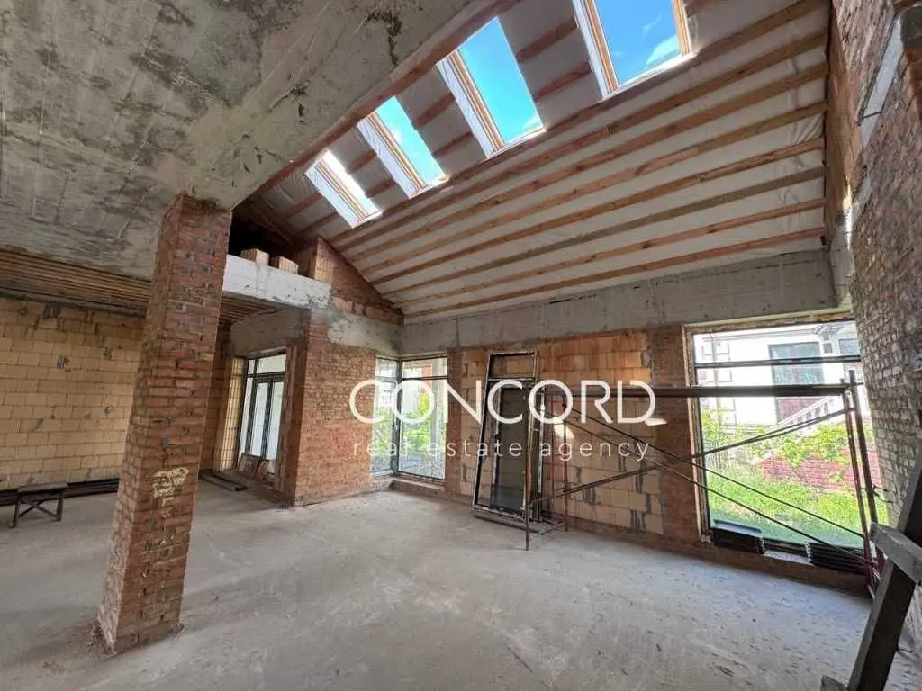 Фото Продаю будинок, 234 кв. м, 6-а Лінія вул.  Київ, ціна: 290000 USD, код 6665
