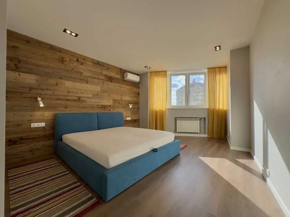 Фото Продаю 1 кімнатну квартиру, 60 кв. м, Урлівська вул. 11А Київ, ціна: 97500 USD, код 6667