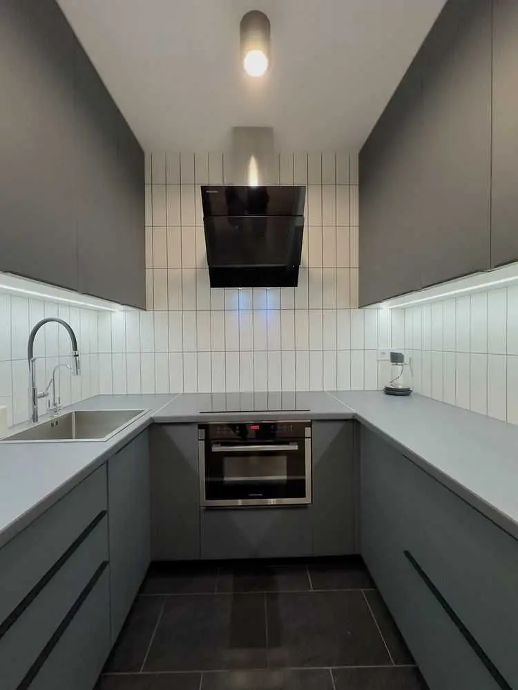 Фото Продаю 1 кімнатну квартиру, 60 кв. м, Урлівська вул. 11А Київ, ціна: 97500 USD, код 6667