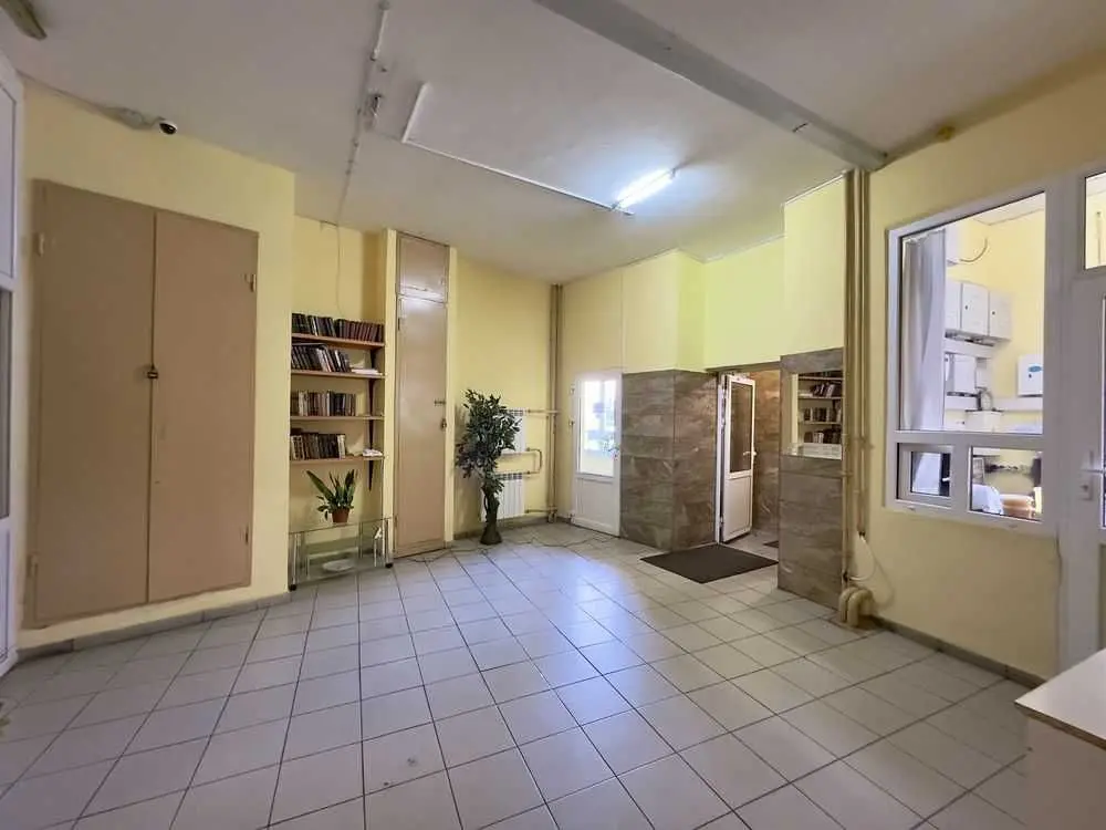Фото Продаю 1 кімнатну квартиру, 60 кв. м, Урлівська вул. 11А Київ, ціна: 97500 USD, код 6667