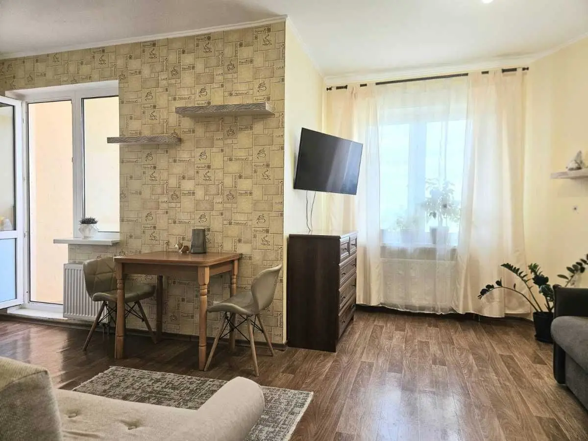 Фото Продаю 1 кімнатну квартиру, 34 кв. м, Григорія Ващенка вул. 7 Київ, ціна: 56000 USD, код 6669