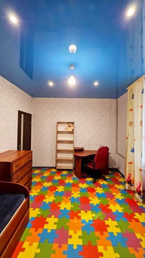 Фото Продаю 3 кімнатну квартиру, 70 кв. м, Аношкіна просп. 60 Кам’янське, ціна: 40000 USD, код 6673