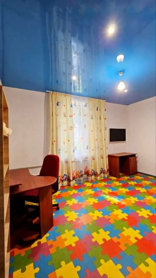 Фото Продаю 3 кімнатну квартиру, 70 кв. м, Аношкіна просп. 60 Кам’янське, ціна: 40000 USD, код 6673