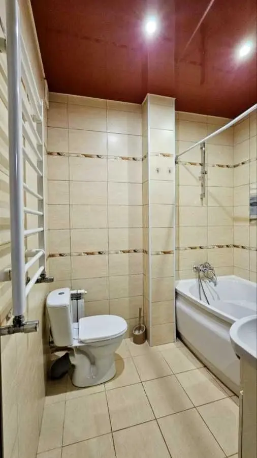 Фото Продаю 3 кімнатну квартиру, 70 кв. м, Аношкіна просп. 60 Кам’янське, ціна: 40000 USD, код 6673