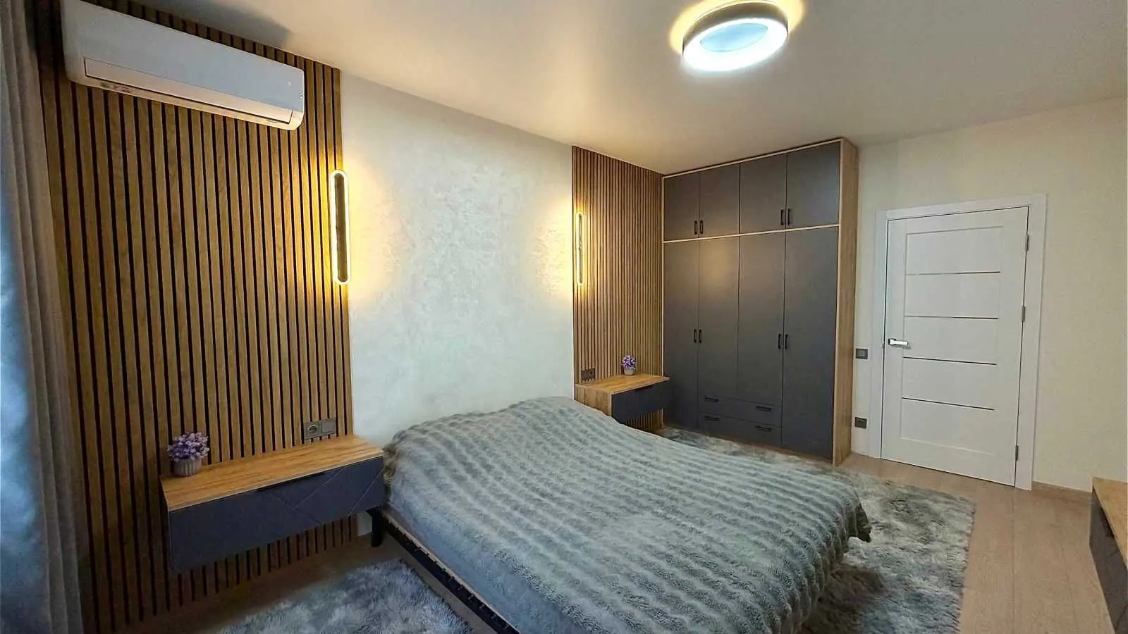 Фото Продаю 1 кімнатну квартиру, 39.3 кв. м, Машинобудівників вул.  Вишневе, ціна: 76000 USD, код 6674