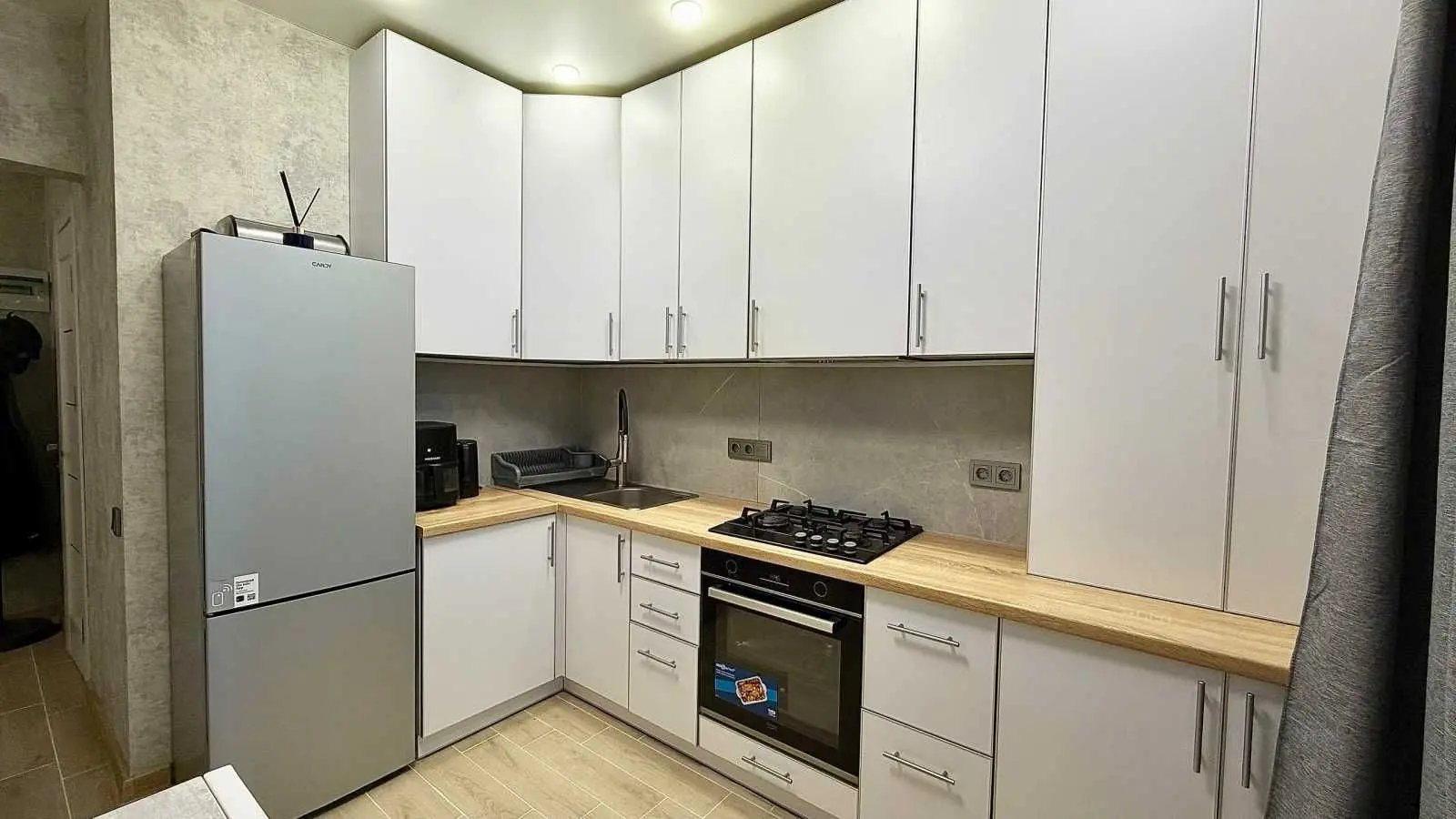 Фото Продаю 1 кімнатну квартиру, 39.3 кв. м, Машинобудівників вул.  Вишневе, ціна: 76000 USD, код 6674