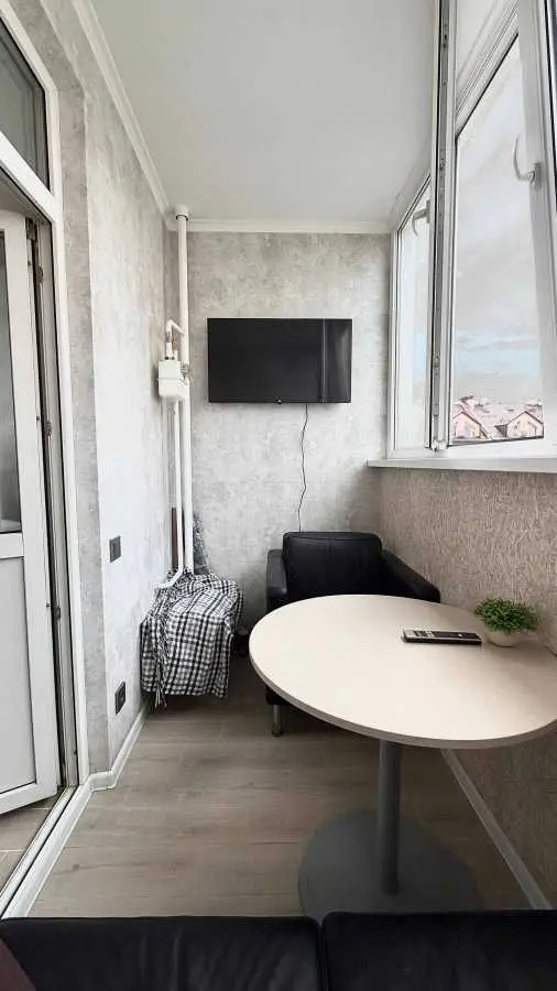 Фото Продаю 1 кімнатну квартиру, 39.3 кв. м, Машинобудівників вул.  Вишневе, ціна: 76000 USD, код 6674
