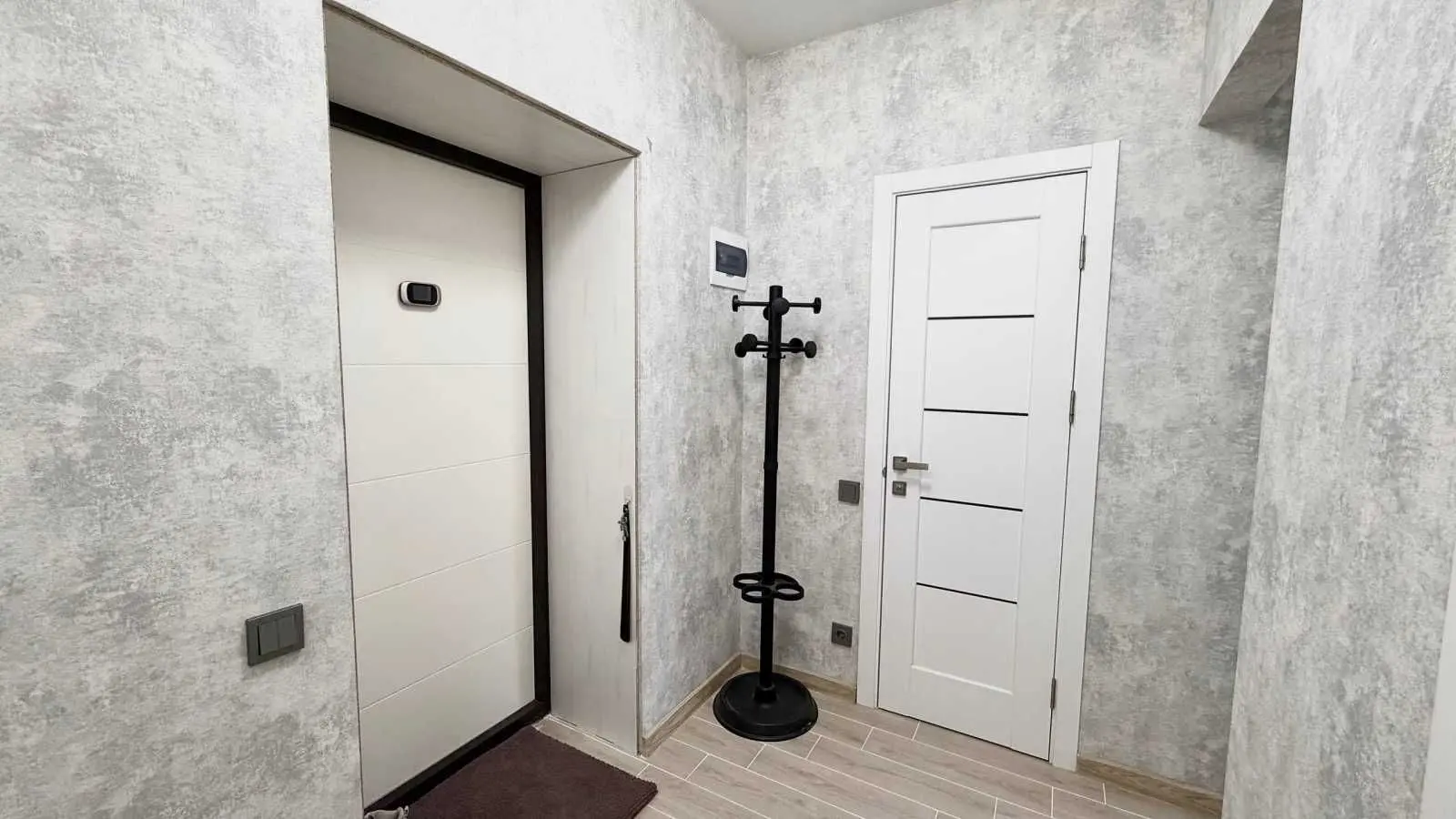 Фото Продаю 1 кімнатну квартиру, 39.3 кв. м, Машинобудівників вул.  Вишневе, ціна: 76000 USD, код 6674