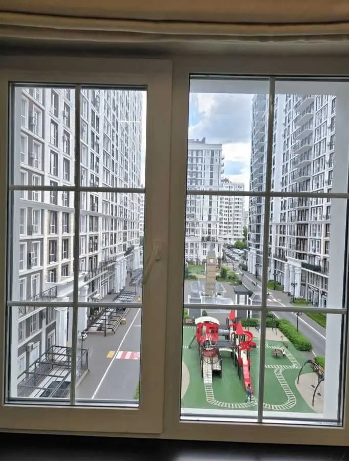 Фото Продаю 1-комнатную квартиру, 42 кв. м, Михаила Максимовича ул. (Онуфрия Трутенко) 24 Киев, цена: 127000 USD, код 6676