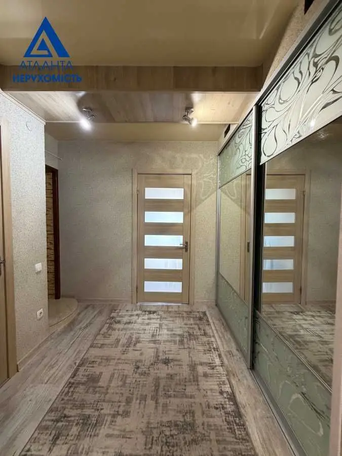 Фото Продаю 2-комнатную квартиру, 53.1 кв. м, 21 Луцк, цена: 66000 USD, код 6681