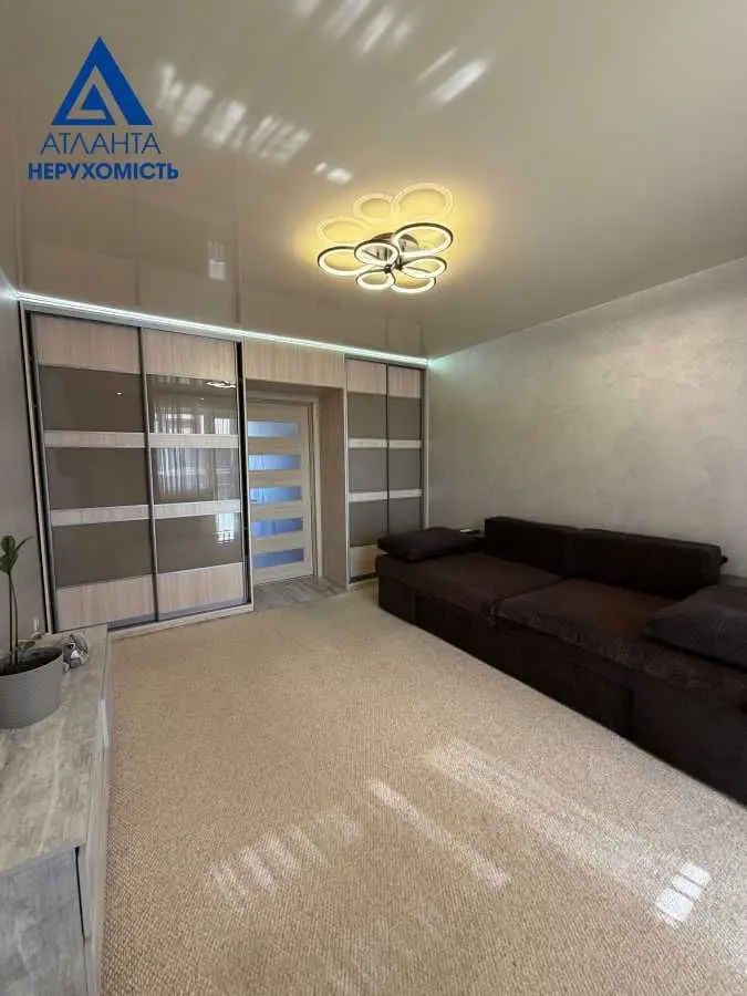 Фото Продаю 2-комнатную квартиру, 53.1 кв. м, 21 Луцк, цена: 66000 USD, код 6681