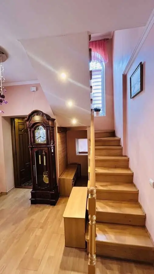 Фото Selling a 3-room apartment, 77 sq.m., Mytropolyta Andreya Sheptytskoho Street 30 Lutsk, price: 94000 USD, code 6691