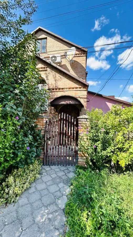 Фото Selling a 3-room apartment, 77 sq.m., Mytropolyta Andreya Sheptytskoho Street 30 Lutsk, price: 94000 USD, code 6691