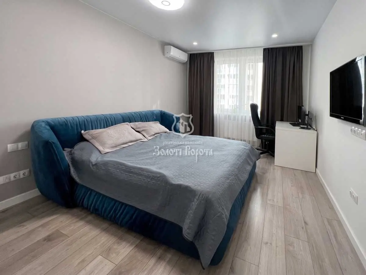 Фото Selling a 2-room apartment, 66 sq.m., Serhiya Danchenko street 30 Kyiv, price: 142000 USD, code 6697