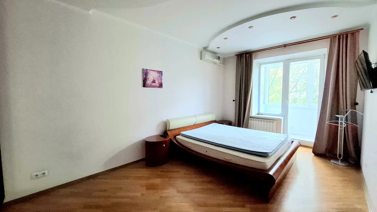 Фото Продаю 3-комнатную квартиру, 100 кв. м, Митрополита Василия Липковского ул. (Урицкого) 40 Киев, цена: 150000 $, код 6698