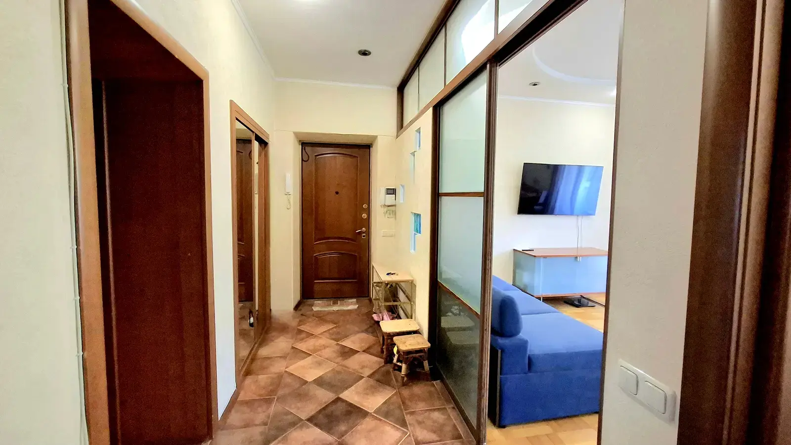 Фото Продаю 3-комнатную квартиру, 100 кв. м, Митрополита Василия Липковского ул. (Урицкого) 40 Киев, цена: 150000 $, код 6698