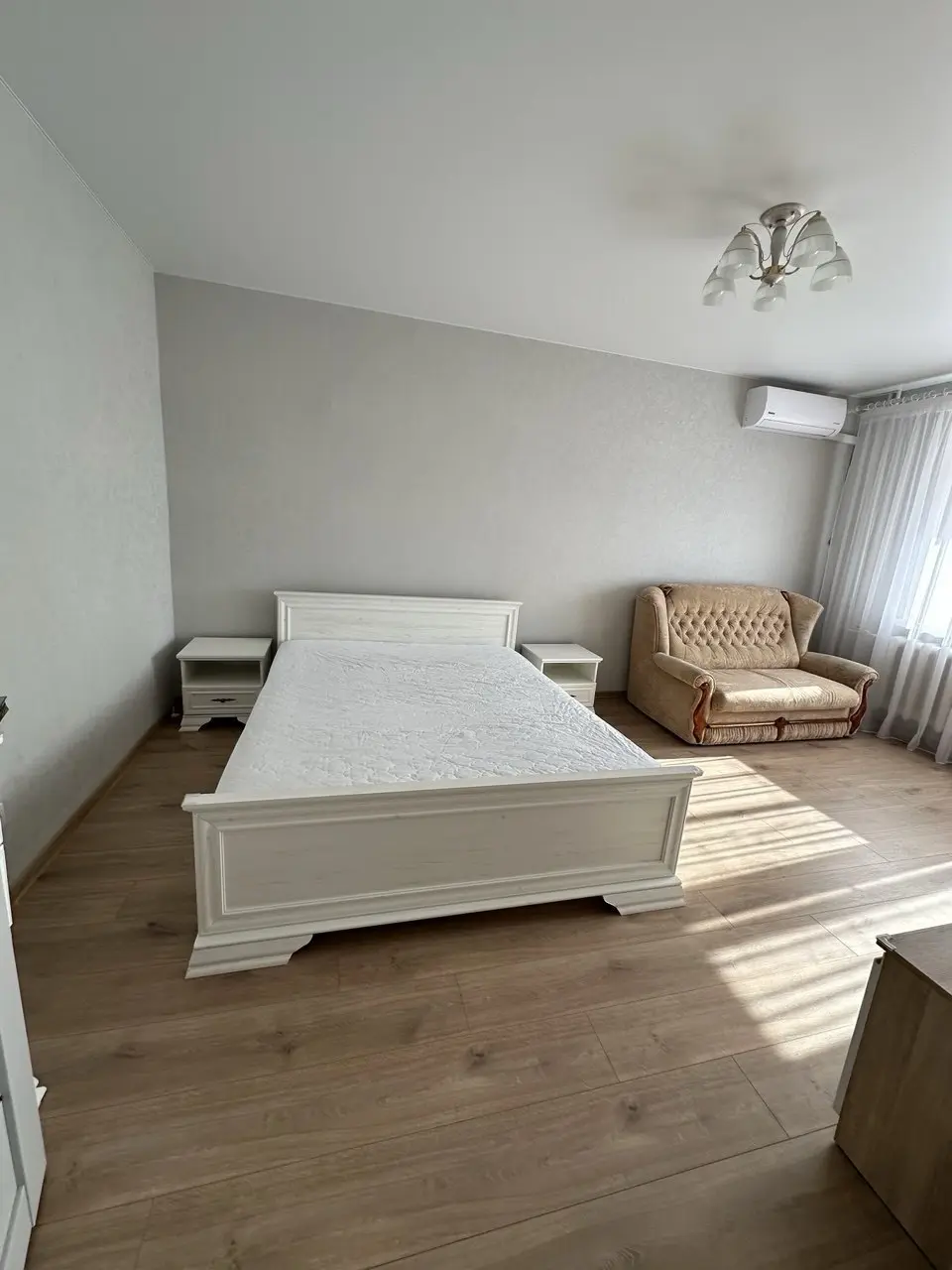 Фото Rent a 1-room apartment, Larysy Rudenko Street 21 Kyiv for long-term rent, price: 15000 UAH, code 6654