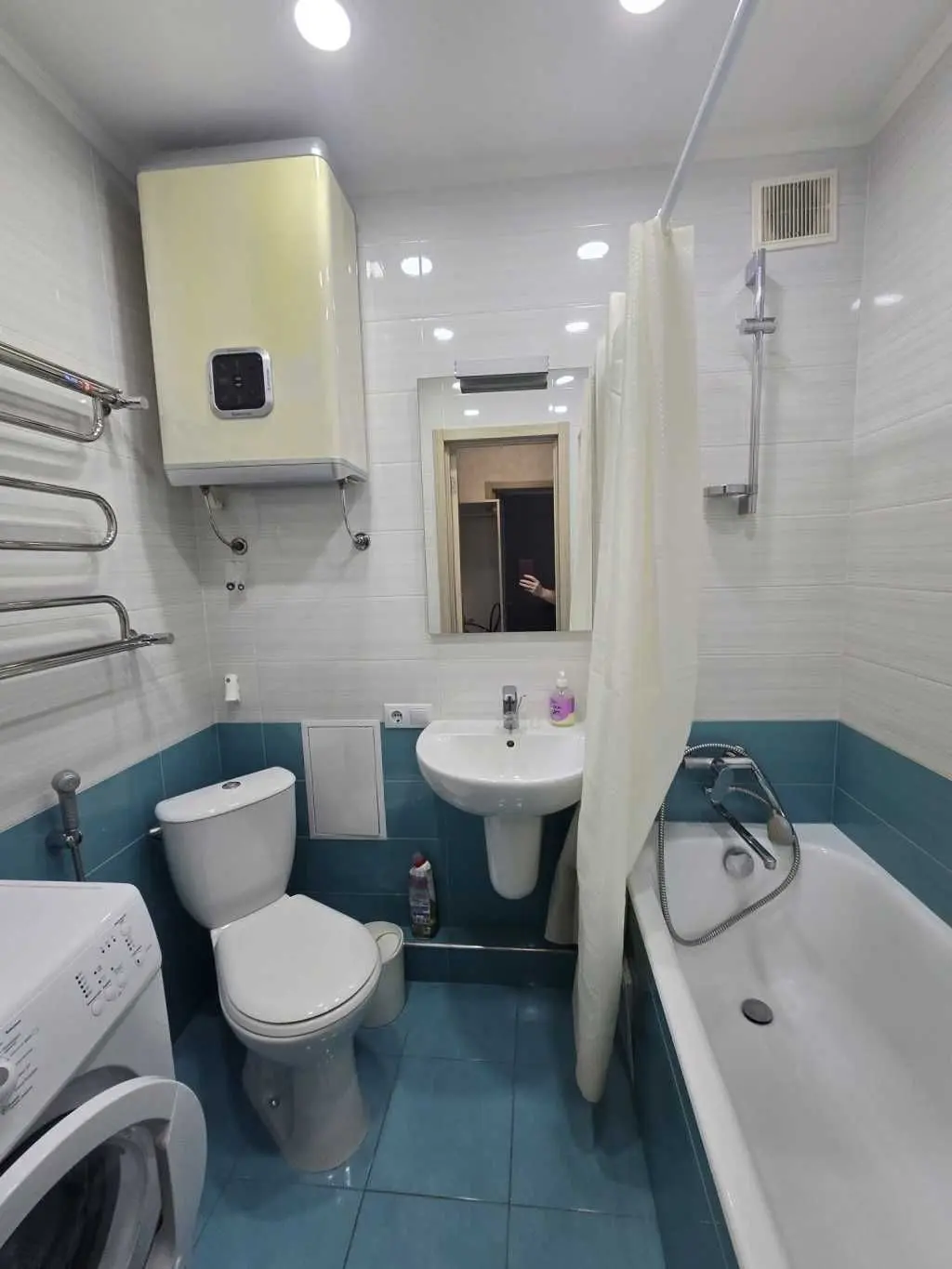 Фото Selling a 1-room apartment, 37 sq.m., Dragomanova Street  Kyiv, price: 95000 USD, code 6708