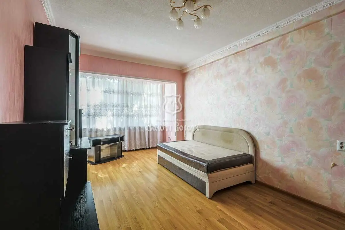 Фото Продаю 1 кімнатну квартиру, 36.4 кв. м, Кастуся Калиновського вул. (Астраханська)  Київ, ціна: 45000 USD, код 6716