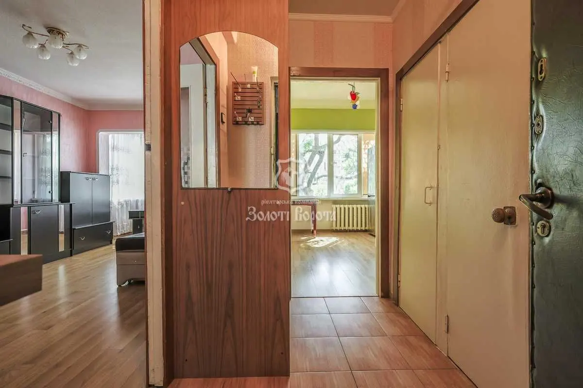 Фото Продаю 1 кімнатну квартиру, 36.4 кв. м, Кастуся Калиновського вул. (Астраханська)  Київ, ціна: 45000 USD, код 6716