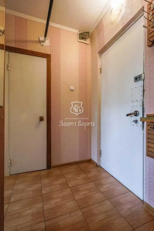 Фото Продаю 1 кімнатну квартиру, 36.4 кв. м, Кастуся Калиновського вул. (Астраханська)  Київ, ціна: 45000 USD, код 6716