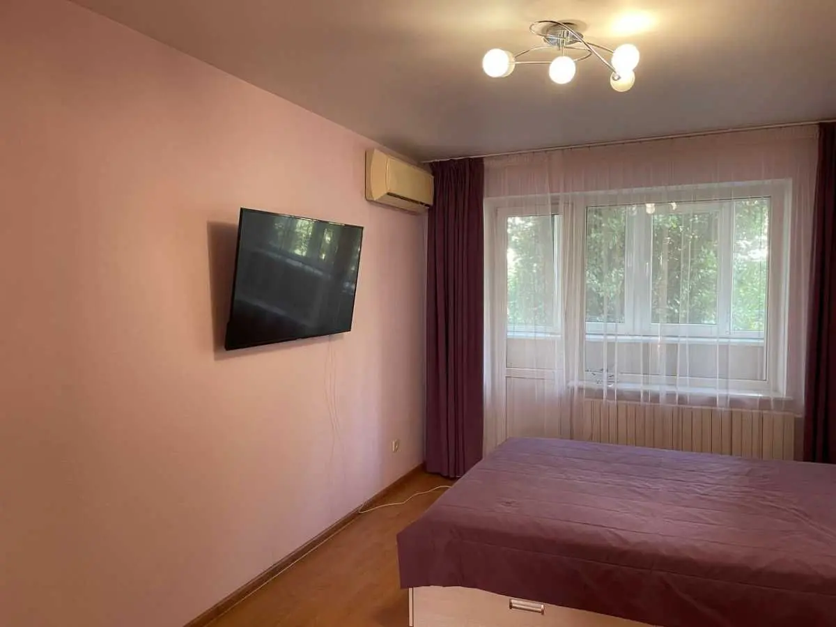 Фото Selling a 3-room apartment, 63 sq.m., Naberezhna Peremohy Street 98 Dnipro, price: 65000 USD, code 6721