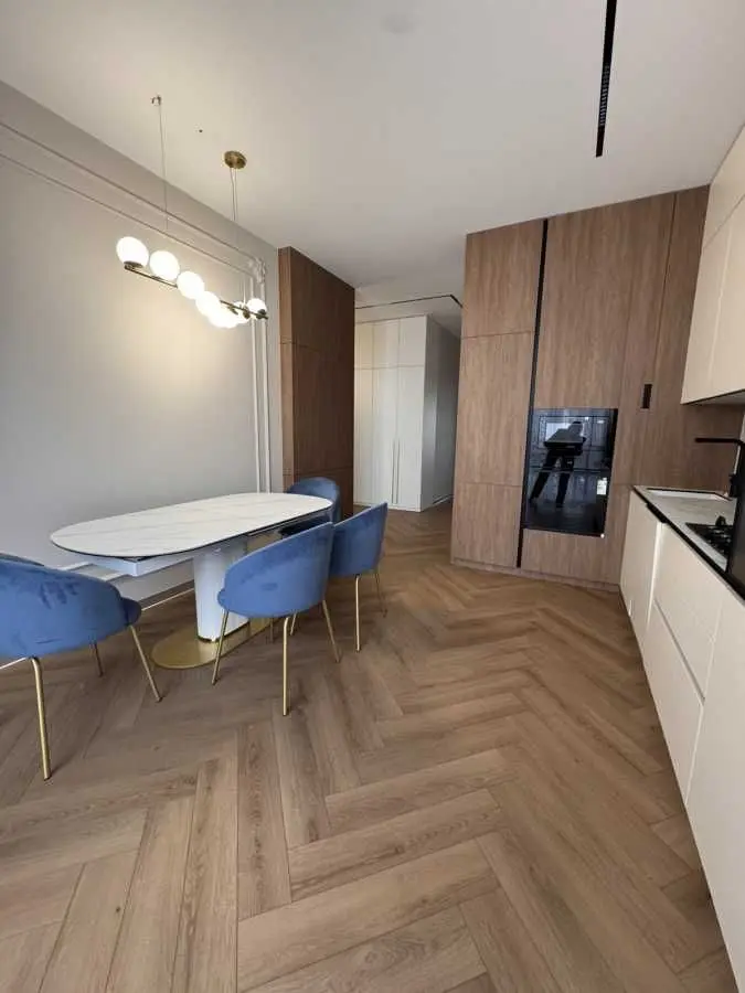 Фото Selling a 2-room apartment, 65 sq.m., Metrolohichna Street  Kyiv, price: 165000 USD, code 6723