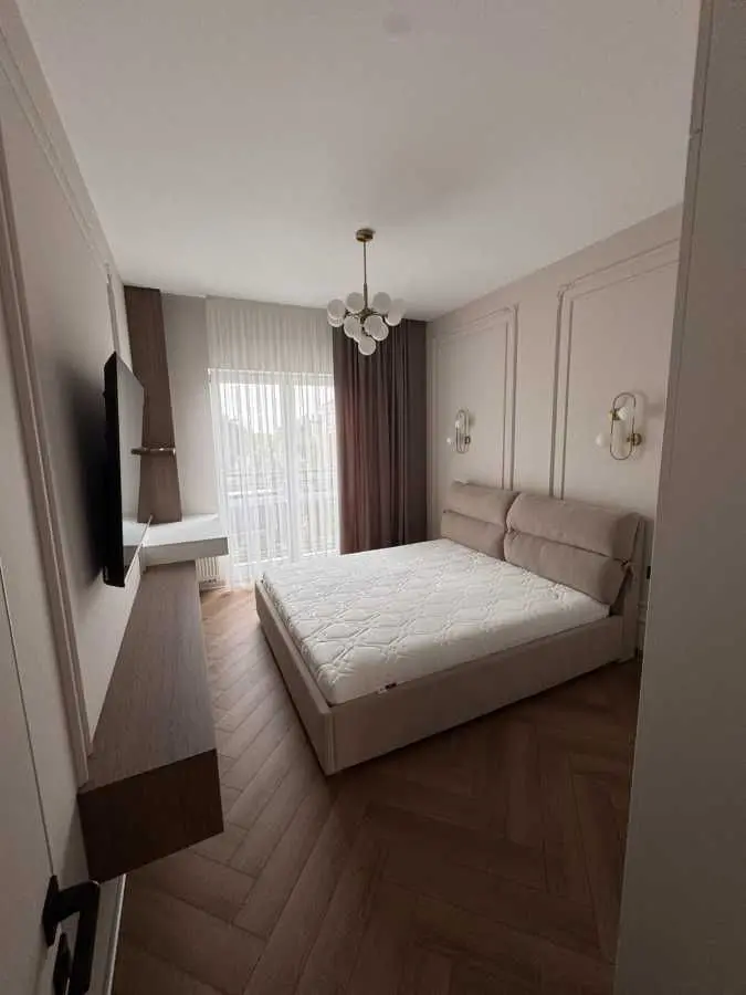 Фото Selling a 2-room apartment, 65 sq.m., Metrolohichna Street  Kyiv, price: 165000 USD, code 6723
