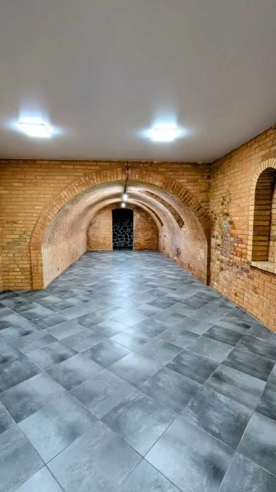 Фото Продаю офіс, 100 кв. м, Гоголя вул.  Кропивницький, ціна: 62500 USD, код 6731