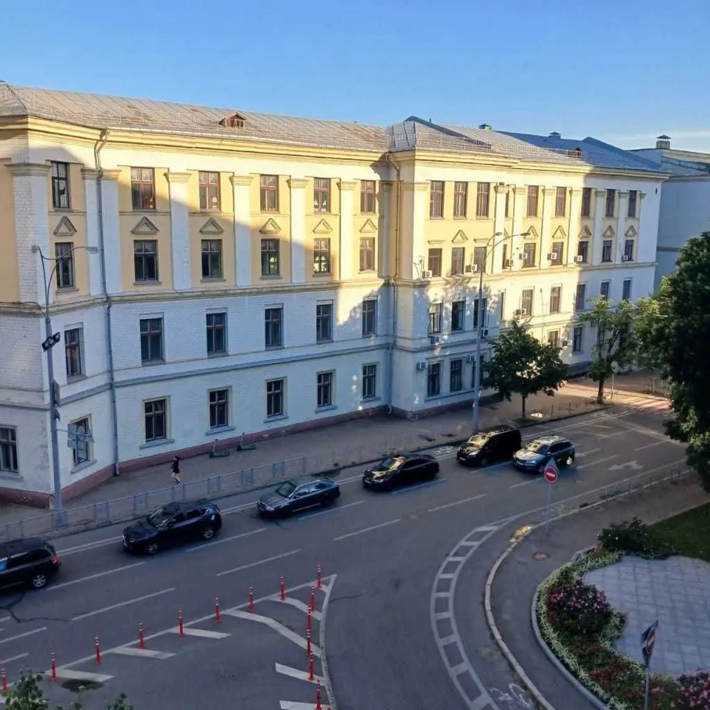 Фото Зняти 2 кімнатну квартиру, Івана Мазепи вул. (Січневого Повстання) 29/18 Київ в довгострокову оренду, ціна: 17000 UAH, код 6732