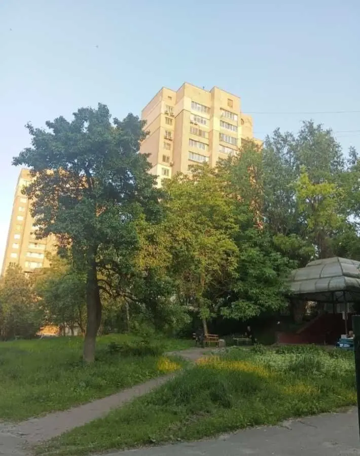 Фото Продаю 3 кімнатну квартиру, 72 кв. м, Олекси Тихого вул. (Виборзька) 23 Київ, ціна: 92500 USD, код 6734