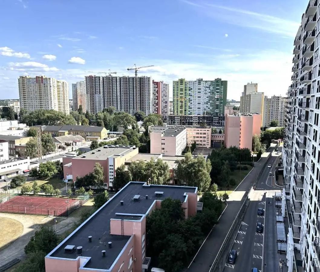 Фото Продаю 1 кімнатну квартиру, 42 кв. м, Михайла Максимовича вул. (Онуфрія Трутенка)  Київ, ціна: 72000 USD, код 6735