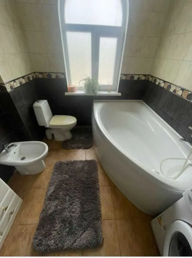 Фото Зняти будинок, Фонтанка в довгострокову оренду, ціна: 1000 USD, код 6737