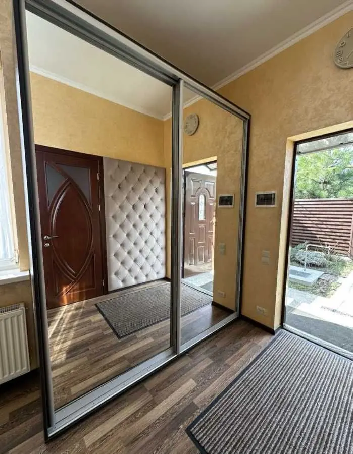 Фото Зняти будинок, Фонтанка в довгострокову оренду, ціна: 1000 USD, код 6737