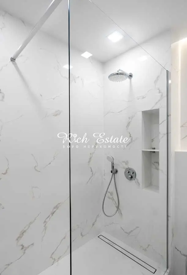 Фото Rent a 1-room apartment, Antonovycha Street (Horkoho Street)  Kyiv for long-term rent, price: 1200 USD, code 6747