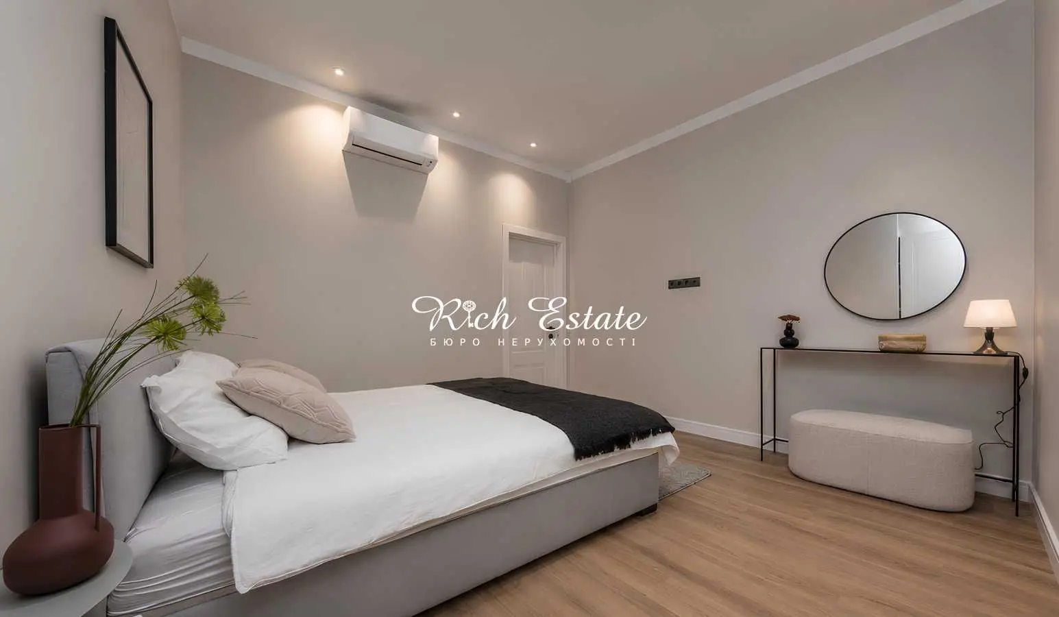 Фото Rent a 3-room apartment, Bazhova Street  Kyiv for long-term rent, price: 3100 USD, code 6748