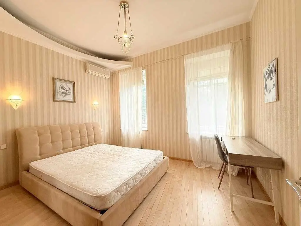 Фото Зняти 3 кімнатну квартиру, Велика Васильківська вул.  Київ в довгострокову оренду, ціна: 1200 USD, код 6754