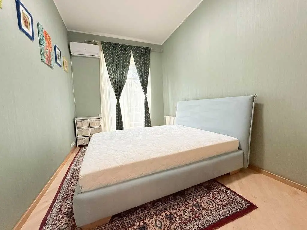 Фото Зняти 3 кімнатну квартиру, Велика Васильківська вул.  Київ в довгострокову оренду, ціна: 1200 USD, код 6754