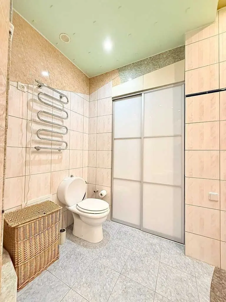 Фото Зняти 3 кімнатну квартиру, Велика Васильківська вул.  Київ в довгострокову оренду, ціна: 1200 USD, код 6754