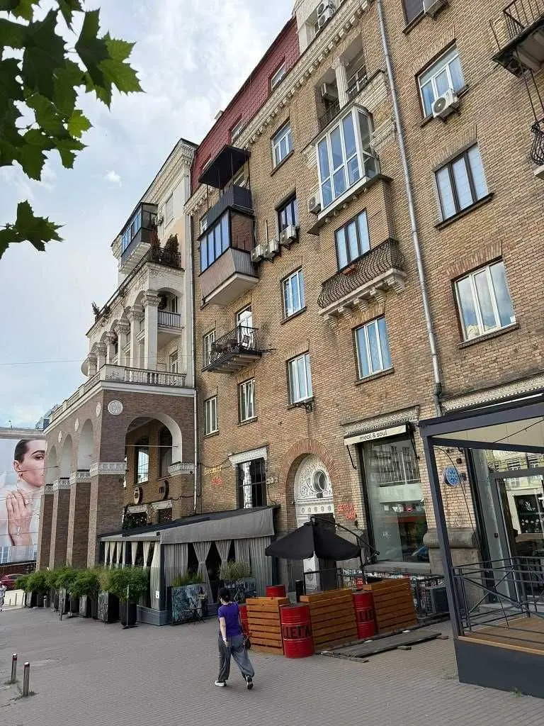Фото Зняти 3 кімнатну квартиру, Велика Васильківська вул.  Київ в довгострокову оренду, ціна: 1200 USD, код 6754