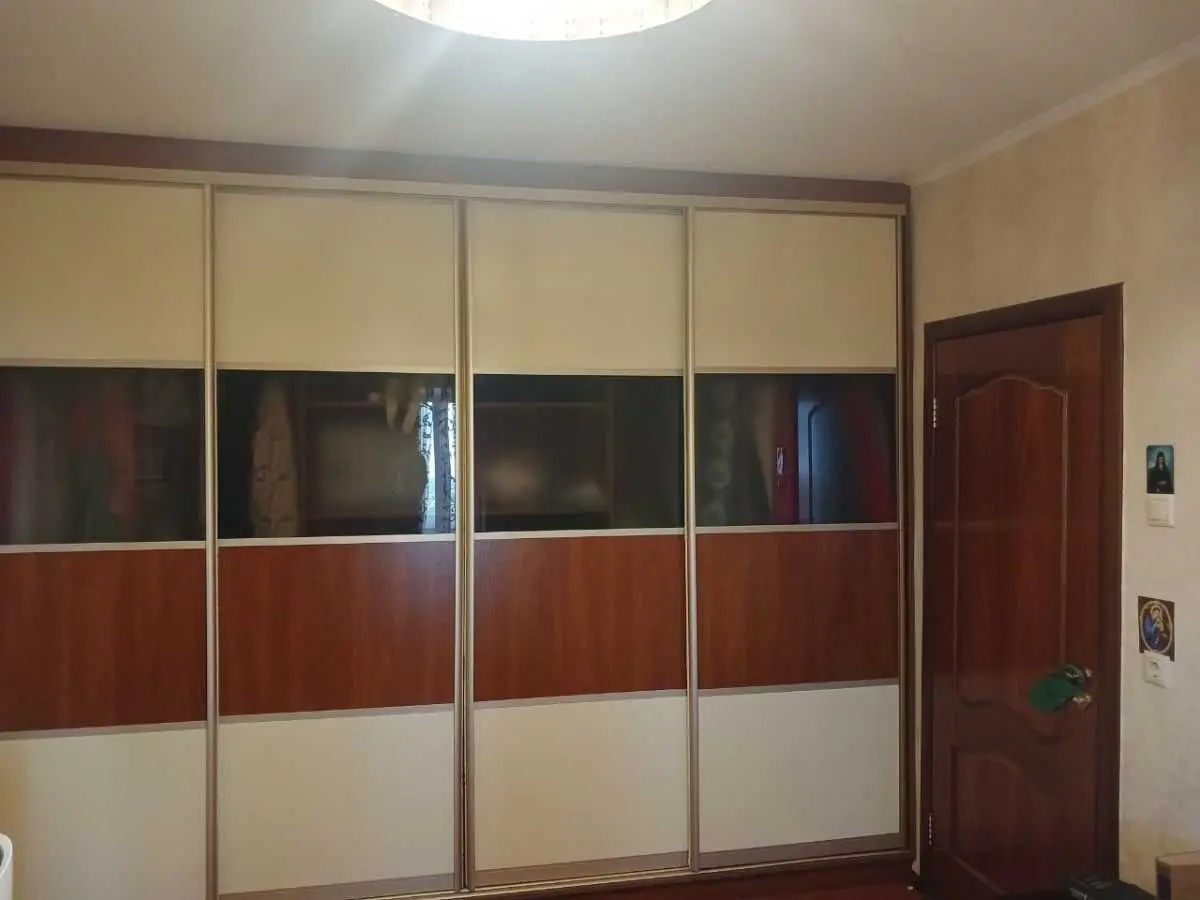 Фото Selling a 3-room apartment, 93 sq.m., Pivnichna Street 2/58 Kyiv, price: 130000 USD, code 6759