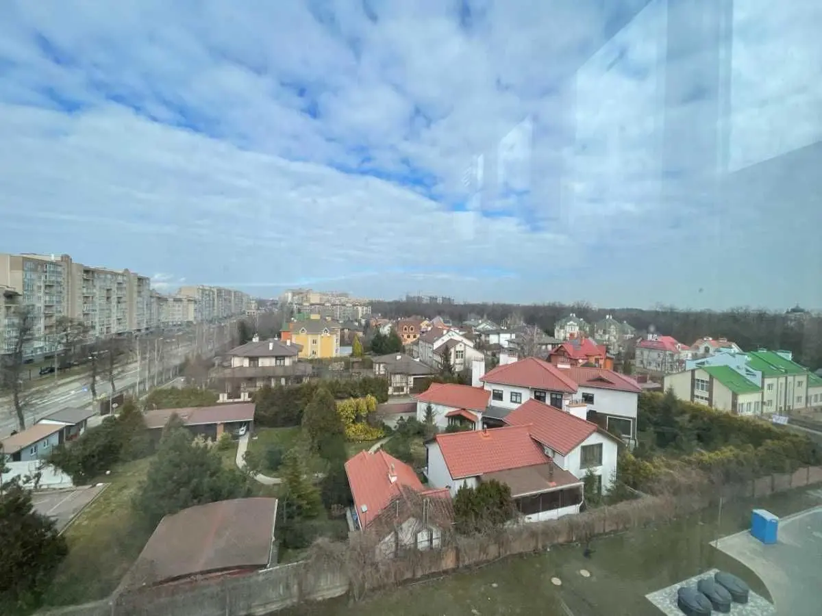 Фото Selling a 3-room apartment, 65 sq.m., Metrolohichna Street  Kyiv, price: 93000 USD, code 6760
