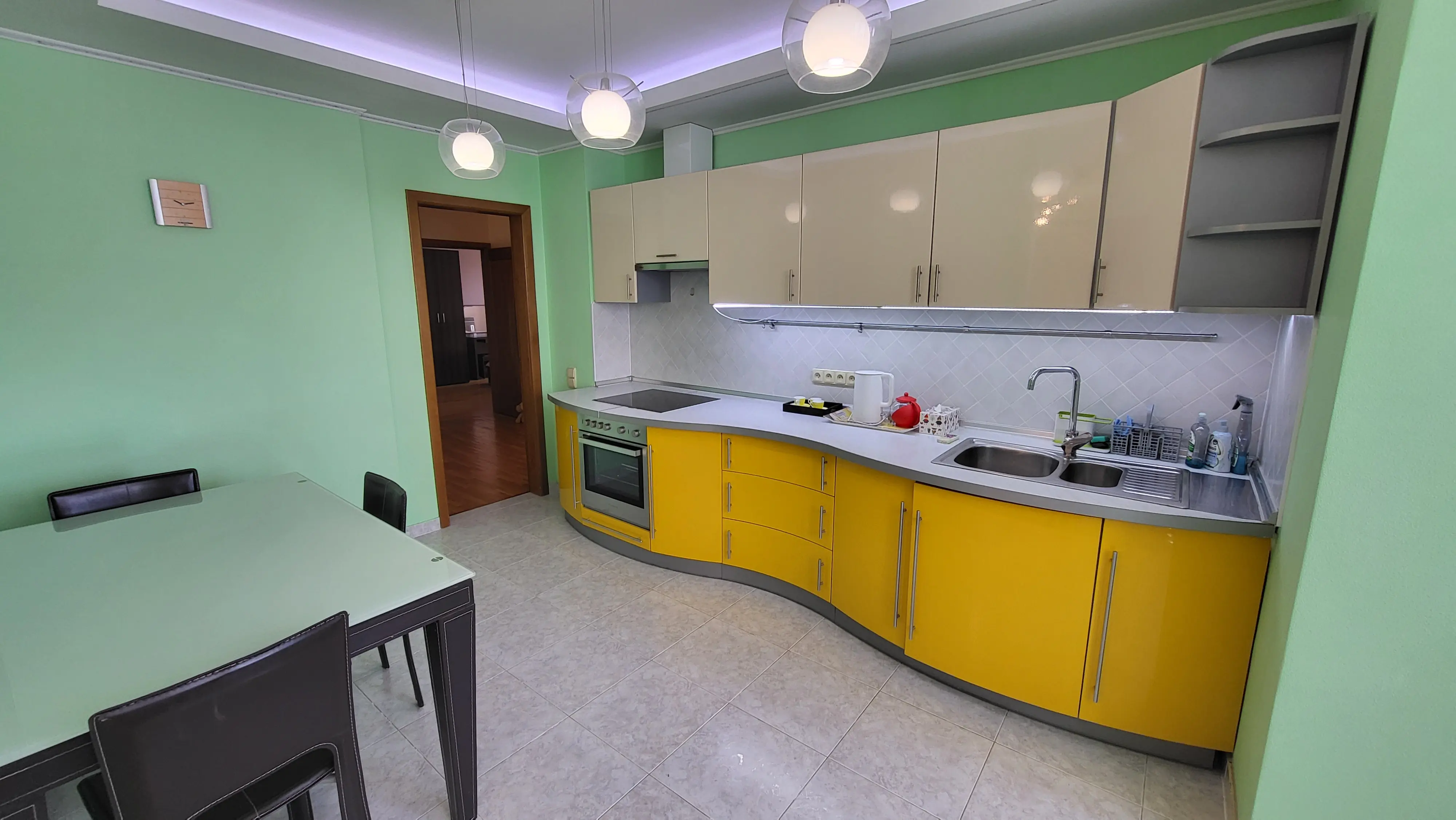 Фото Зняти 4 кімнатну квартиру, Микільсько-Слобідська вул. 6в Київ в довгострокову оренду, ціна: 35000 UAH, код 6761