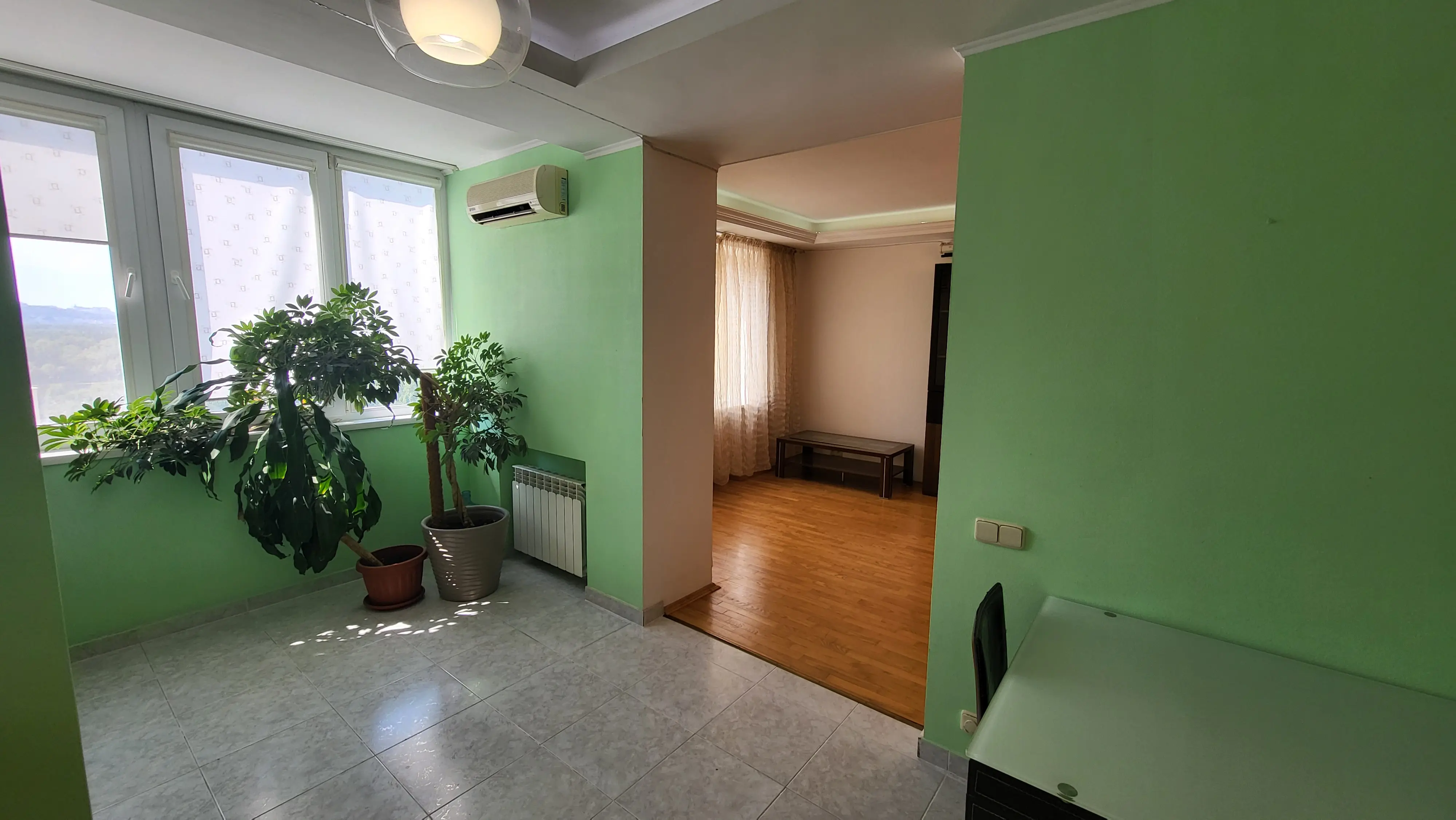 Фото Зняти 4 кімнатну квартиру, Микільсько-Слобідська вул. 6в Київ в довгострокову оренду, ціна: 35000 UAH, код 6761