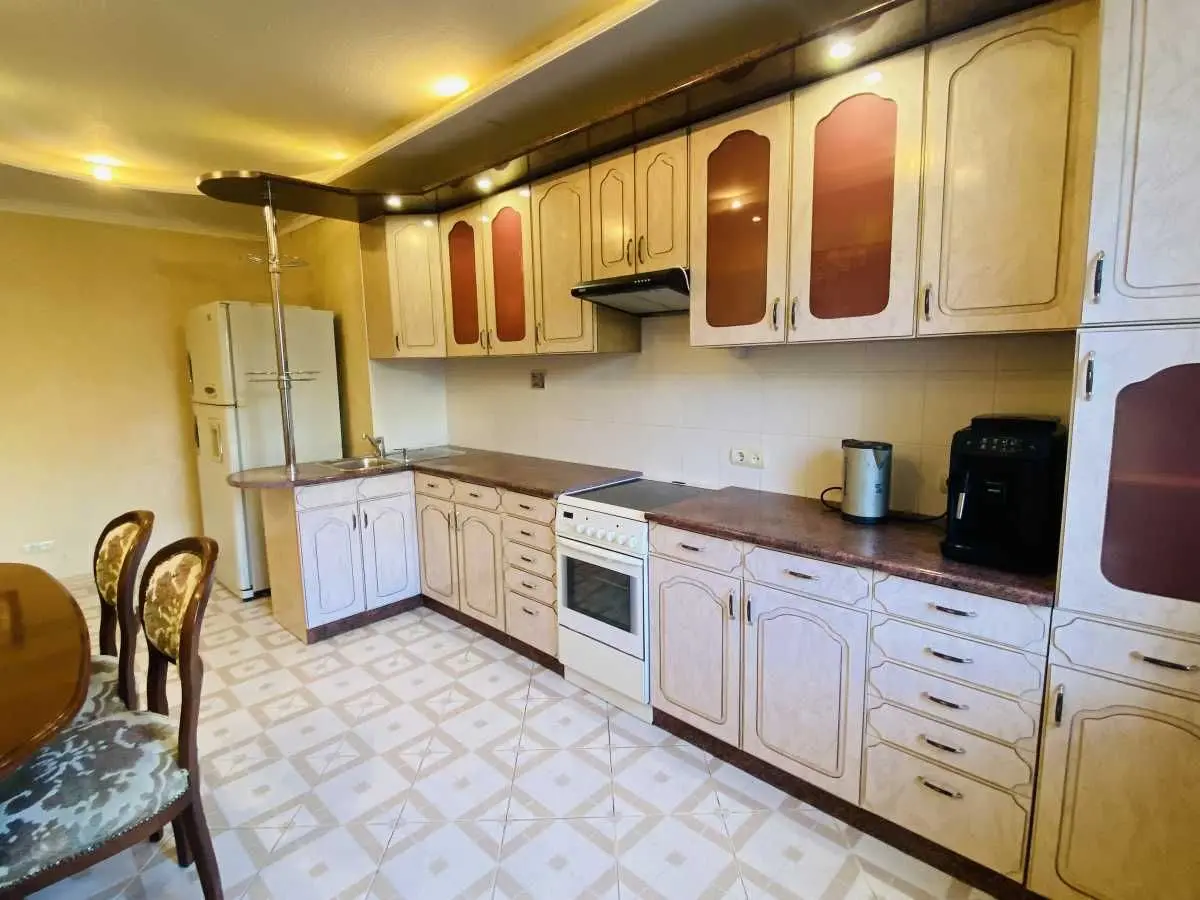 Фото Продаю 3 кімнатну квартиру, 104 кв. м, Бориса Гмирі вул. 9в Київ, ціна: 129500 USD, код 6766