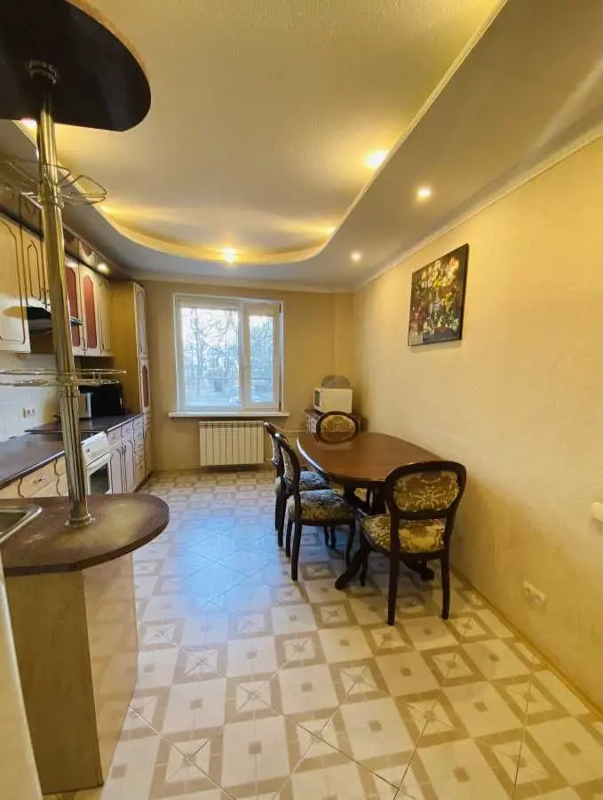 Фото Продаю 3 кімнатну квартиру, 104 кв. м, Бориса Гмирі вул. 9в Київ, ціна: 129500 USD, код 6766