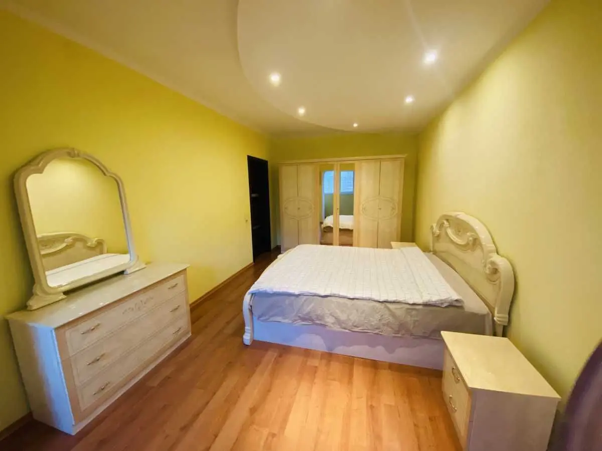 Фото Продаю 3 кімнатну квартиру, 104 кв. м, Бориса Гмирі вул. 9в Київ, ціна: 129500 USD, код 6766