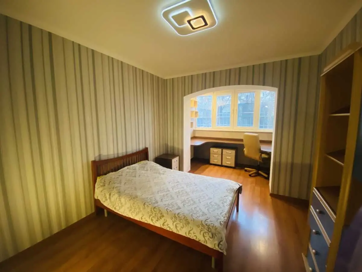 Фото Продаю 3 кімнатну квартиру, 104 кв. м, Бориса Гмирі вул. 9в Київ, ціна: 129500 USD, код 6766