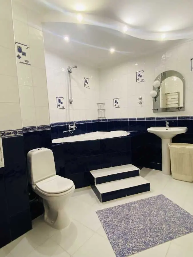 Фото Продаю 3 кімнатну квартиру, 104 кв. м, Бориса Гмирі вул. 9в Київ, ціна: 129500 USD, код 6766